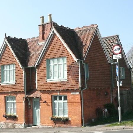 Parsnips House Bnb Гластонбери Экстерьер фото